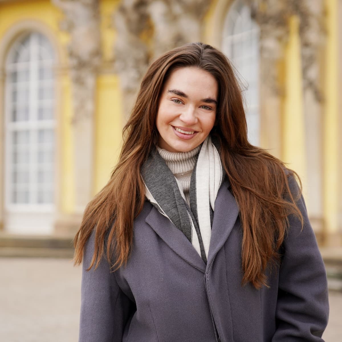 Anna, 20 Jahre, Babysitterin bei Royal Kids